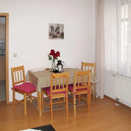 Ferienwohnung 100s *